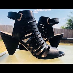 Vince Camuto Black Heels size 7 1/2